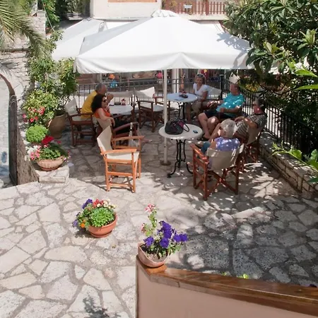 Ξενοδοχείο Nefeli Άγιος Νικήτας